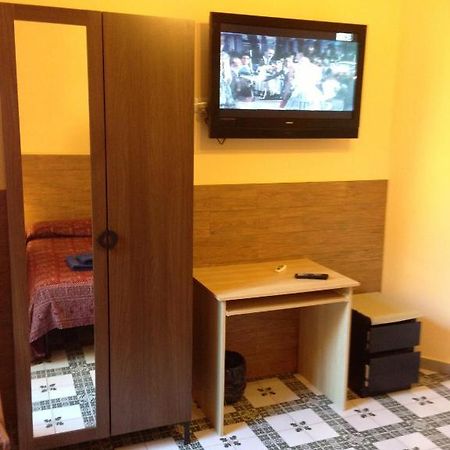 Ottimista Hotel Roma Quarto foto