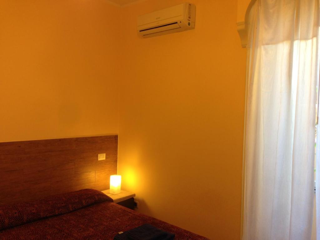 Ottimista Hotel Roma Quarto foto